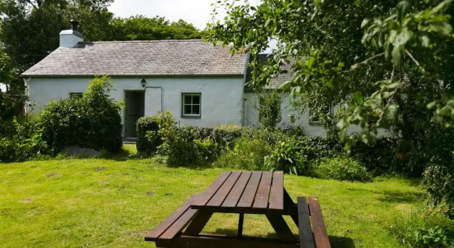 Tyn Llan, Book Hotel Bodorgan Anglesey