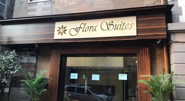 Hotel Flora Suites - Fort, Забронировать Отель Мумбай Mumbai Region, рядом с Набережная Марин-драйв