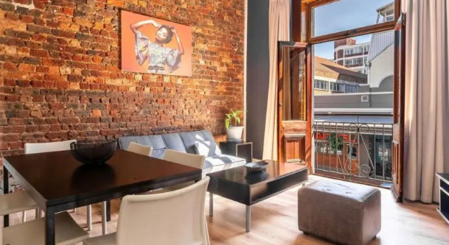 Апартаменты с 2 комнатами Long Street Self Catering Apartments