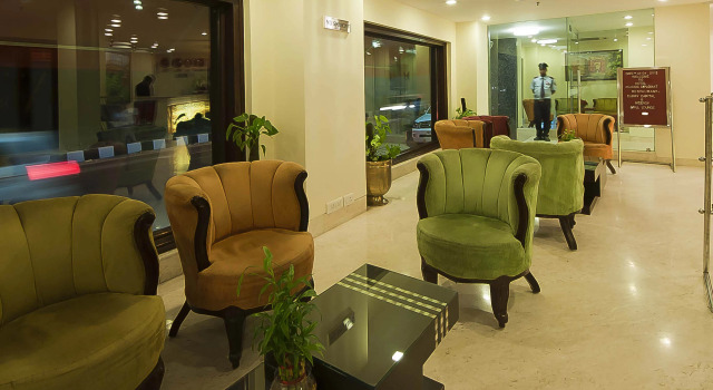 Hotel Classic Diplomat, Забронировать Отель Отели Нью-Дели 3 звезды, 3*