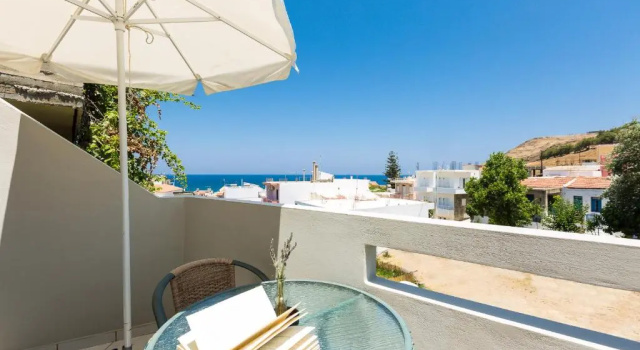 Студия Philoxenia Apartments