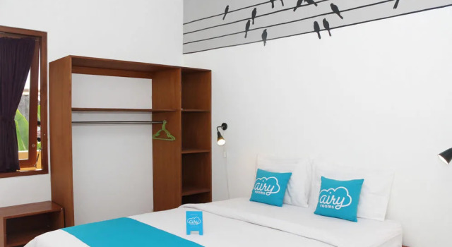 Airy Tuban Kediri Gang Ksatria 1 Kuta Bali, Забронировать Отель Тубан Кута, рядом с Магазин сувениров Krisna