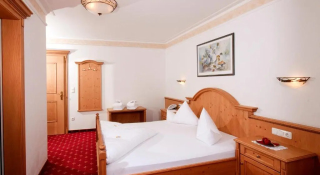 Номер Comfort Resort Schrofenblick
