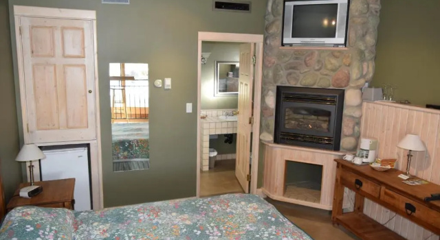Двухместный номер Standard с видом на озеро Retreat Wilderness Inn