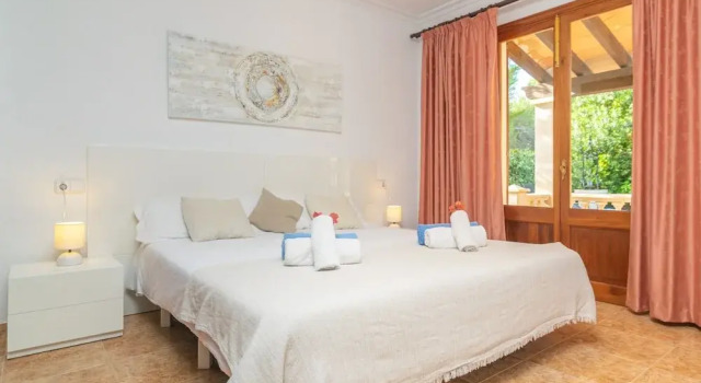 Pomeres 9 - Villa With Private Pool In Sa Coma, Rezerwuj Willa Hotele w Majorka z parkingiem, Parking