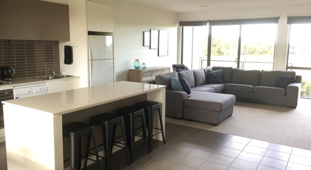 13 Shore Place, Book Hotel Hotels in Victoria with Parking, Parking