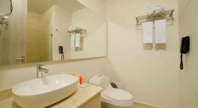 Трёхместный номер Standard Hotel Dorado Plaza Alto Prado