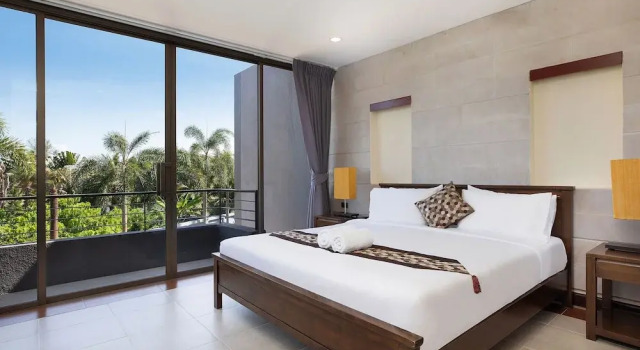 Spacious 3BR Pool Access Villa Argent 7