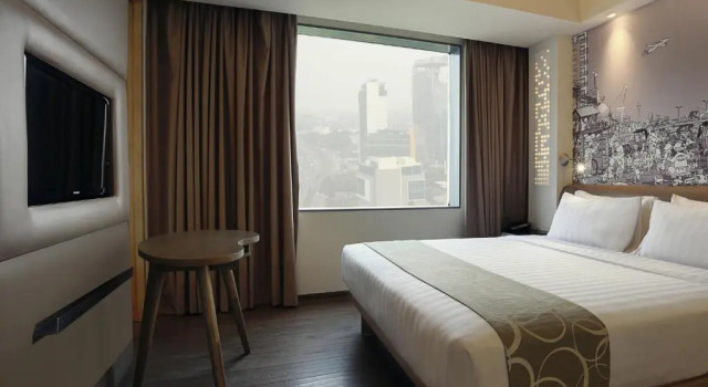 Standardowy dwuosobowy pokój Mercure Jakarta Simatupang
