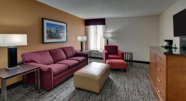 Люкс Drury Inn & Suites Bowling Green