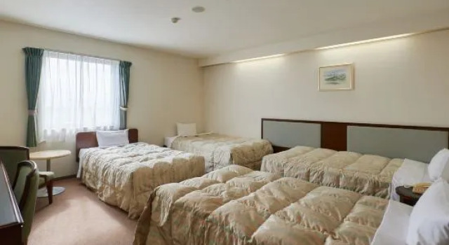 Четырёхместный номер Standard Porto Geraes Praia Hotel