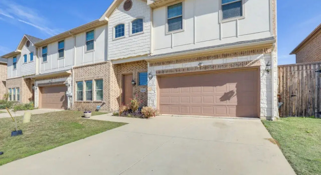 Family-friendly Irving Townhome w/ Yard!, Забронировать Апартаменты/квартира Апартаменты Ирвинг, Апартаменты/квартира