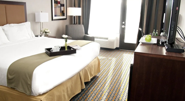 Двухместный номер Standard Holiday Inn Express Pembroke by IHG