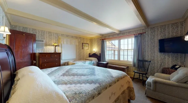 Номер Standard c 1 комнатой с видом на озеро Trout House Village Resort
