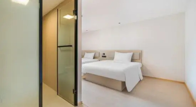 Люкс Hi Inn (Xiangyang Erqi Base Diamond Avenue)