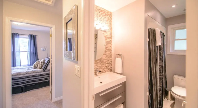 Niagara Stone Retreat, Book Hotel Fort Erie Ontario