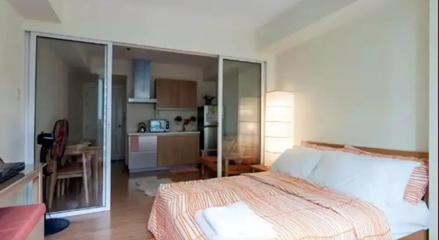 Номер Standard Santorini 1 Bedroom Condo at Azure Urban Residences