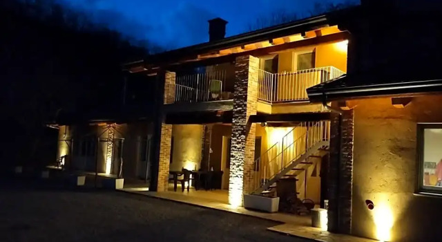 B&B Casa Marvita, Boek Bed and Breakfast Hotels in Mondole Ski met parkeren, Parkeren