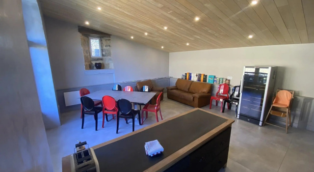 Nice holiday home in Nouvelle-Aquitaine with indoor pool