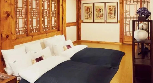 Люкс Royal Hanok Stay Namwonyechon