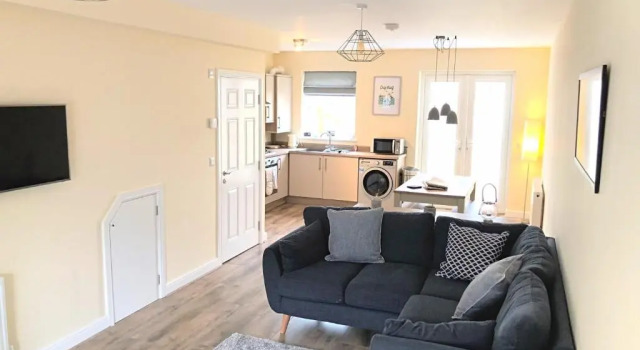 Filey Shore - Beautiful 3 bedroom house with parking and garden, close to centre, Book Hotel Filey North Yorkshire