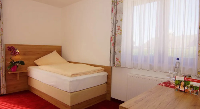 Одноместный номер Comfort с балконом Gasthaus und Landhotel Wiedmann