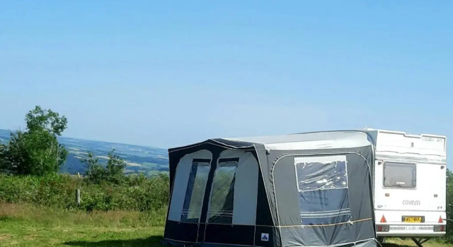 Место под палатку Summit Camping field, Kit Hill Rd, Cornwall BRING A TENT Stunning Views