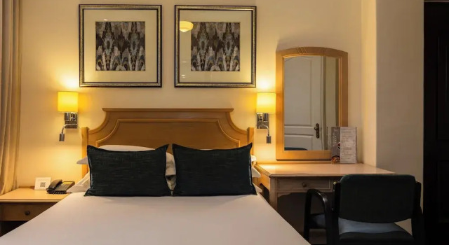 Люкс с 2 комнатами с балконом Premier Hotel Regent