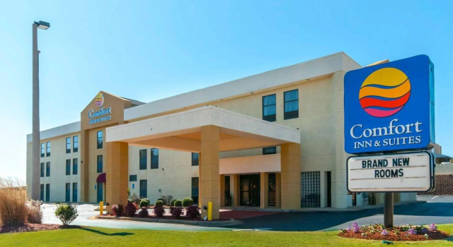 Comfort Inn & Suites, Buchen Sie Hotel LaGrange Georgia