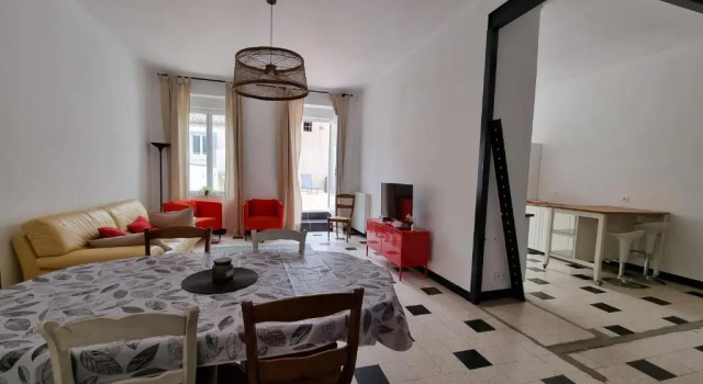 T4- terrasse 50m², garage, centre-ville