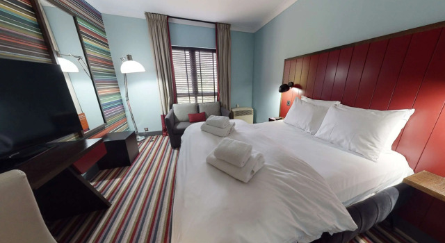Клубный номер Standard Village Hotel Swindon