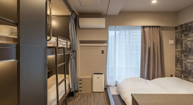 Кровать в общем номере Hotel Plus Hostel TOKYO AKIHABARA