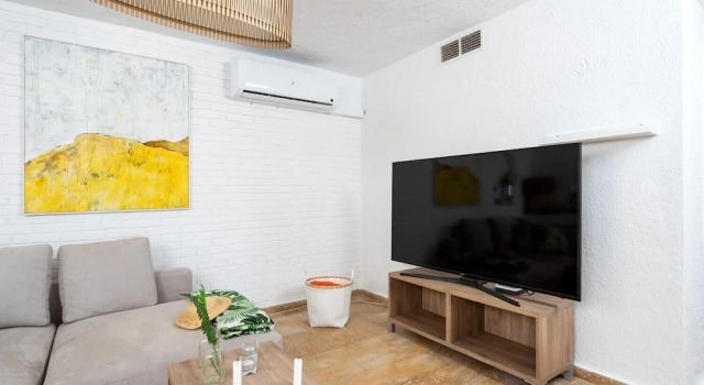 Outstanding beachfront villa Fuengirola