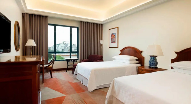 Guest Twin room Sheraton Hanoi Hotel