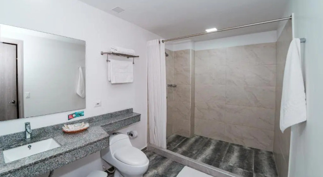 Четырёхместный номер Standard Hotel Portal Del Norte