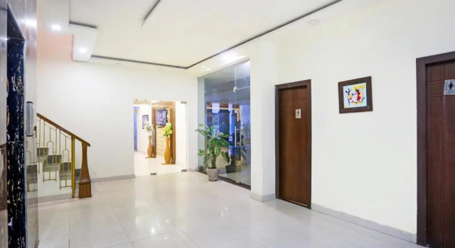 Hotel Rudra by OYO Rooms, Забронировать Отель Отели штата Махараштры 3 звезды, 3*