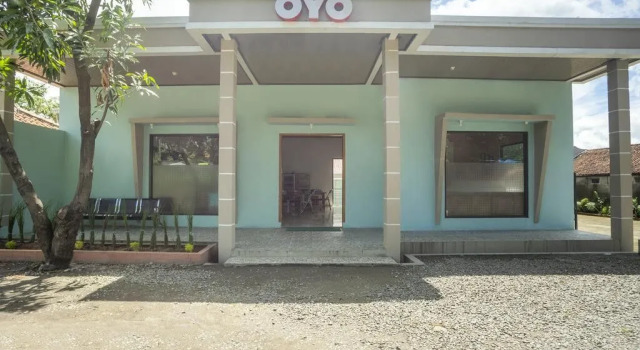 OYO 2974 Penginapan Roma 88, Rezervați Hotel Sumedang West Java