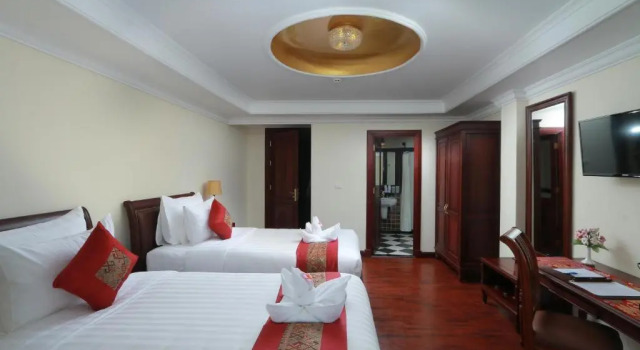 Двухместный номер Deluxe Phasouk Vien Chantra Hotel