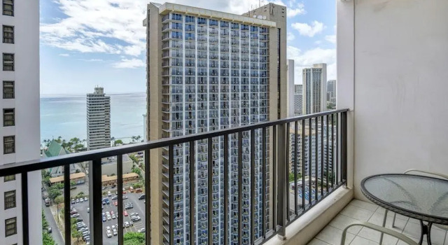Waikiki Banyan - Ocean View Tower 2 Suite 2904, Забронировать Апартаменты/квартира Апартаменты Гонолулу, рядом с Royal Hawaiian Theater Legends in Concert Waikiki, Апартаменты/квартира
