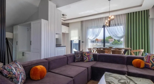 Lovely House With Private Pool in Urla Izmir, Забронировать Отель Отели Урла с парковкой, Парковка