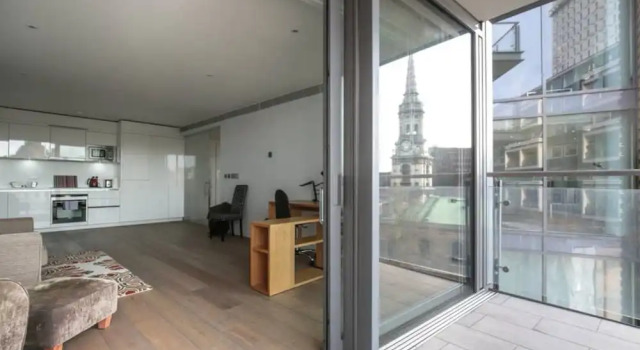 Modern 1 Bed in the Perfect Location- Very Central, Забронировать Отель Лондон Большой Лондон, рядом с Wyndham's Theatre