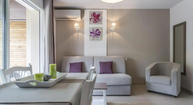Апартаменты с 2 комнатами Residhotel Pont du Gard