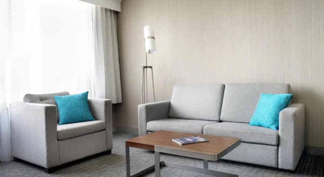 Двухместный Corner люкс c 1 комнатой Courtyard by Marriott Toronto Downtown