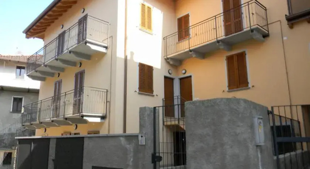 Appartamenti Borgo di Mugiasco, Prenota Appartamento Lierna Como