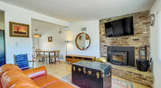 Коттедж Joshua Tree Home w/ Patio - 5 Mi to National Park!