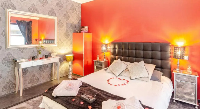 Lili Paradis, Réserver Hôtel Saint-Savin Auvergne