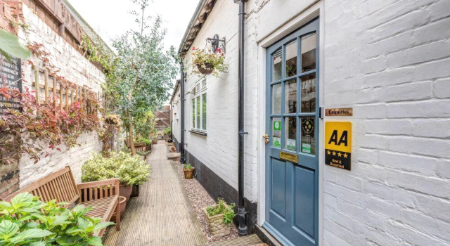 130 Corve Street Bed and Breakfast