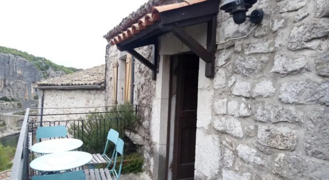 Коттедж maison pierre et voute au c ur du village
