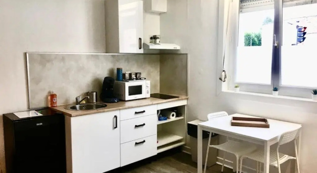 Studio proche centre, zoo et axes routiers, Varaa Hotelli Maubeuge Picardy