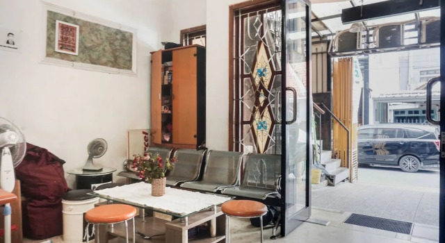OYO 91754 Wisma Tiqita Syariah Near Pasar Tanah Abang, Забронировать Отель Отели Джакарты с парковкой, рядом с Jakarta Textile Museum, Парковка